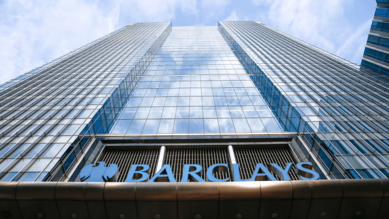 barclays-purchases-131m-of-blackrocks-bitcoin-etf-768x432-1