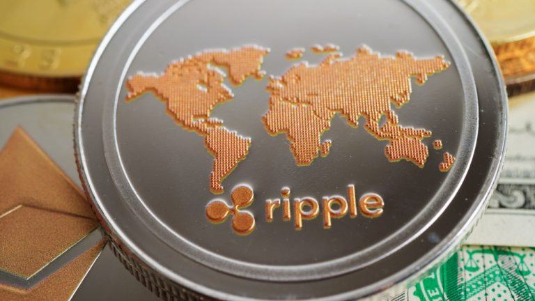 ripple-ceo-trump-crypto-768x432-1